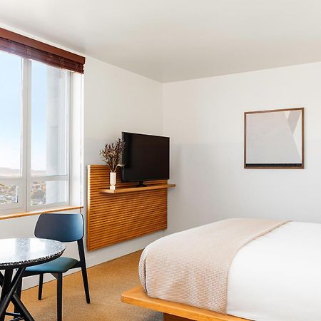 Hotel June West La, A Member Of Design Hotels Лос-Анджелес Экстерьер фото