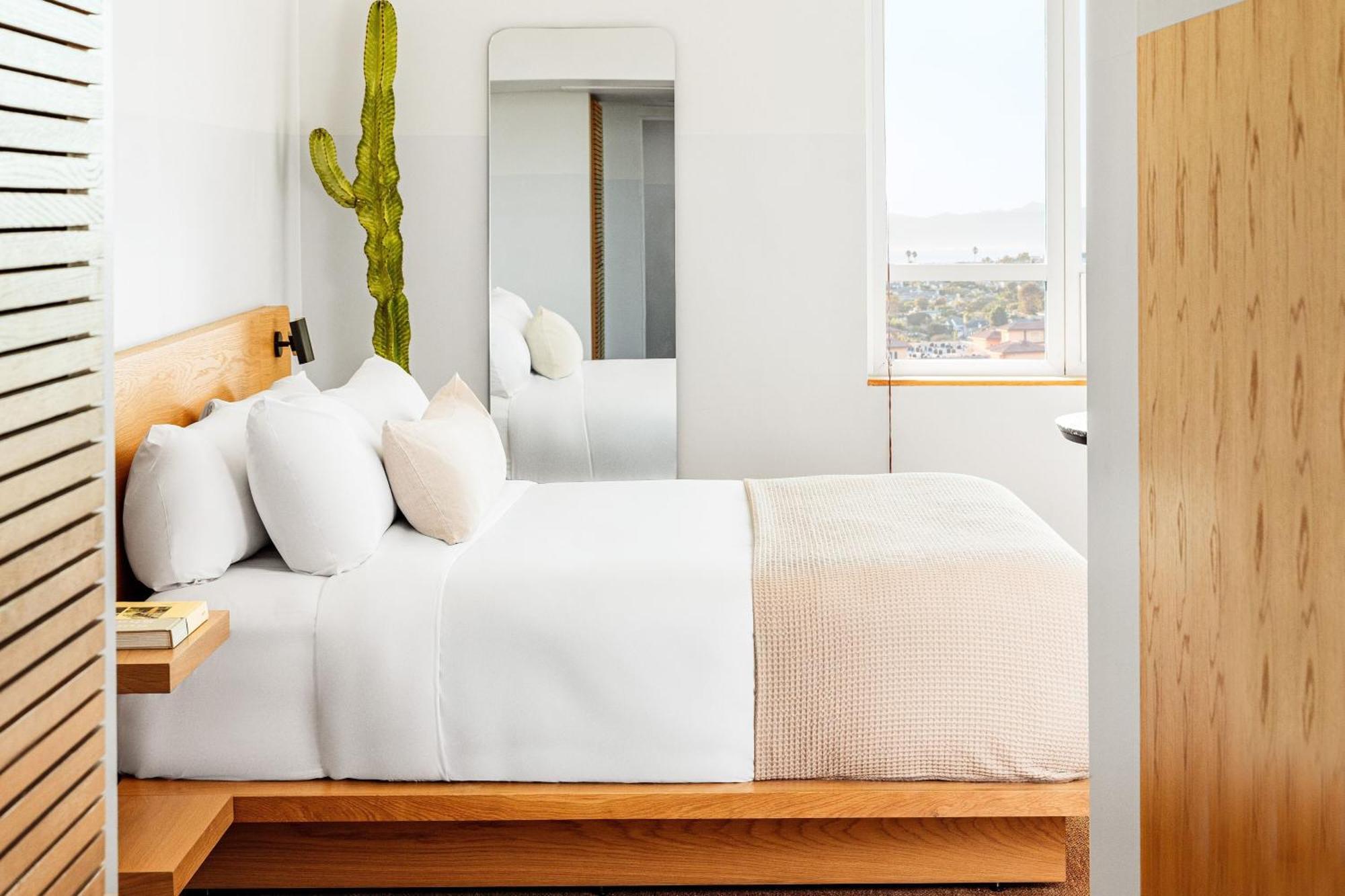 Hotel June West La, A Member Of Design Hotels Лос-Анджелес Экстерьер фото