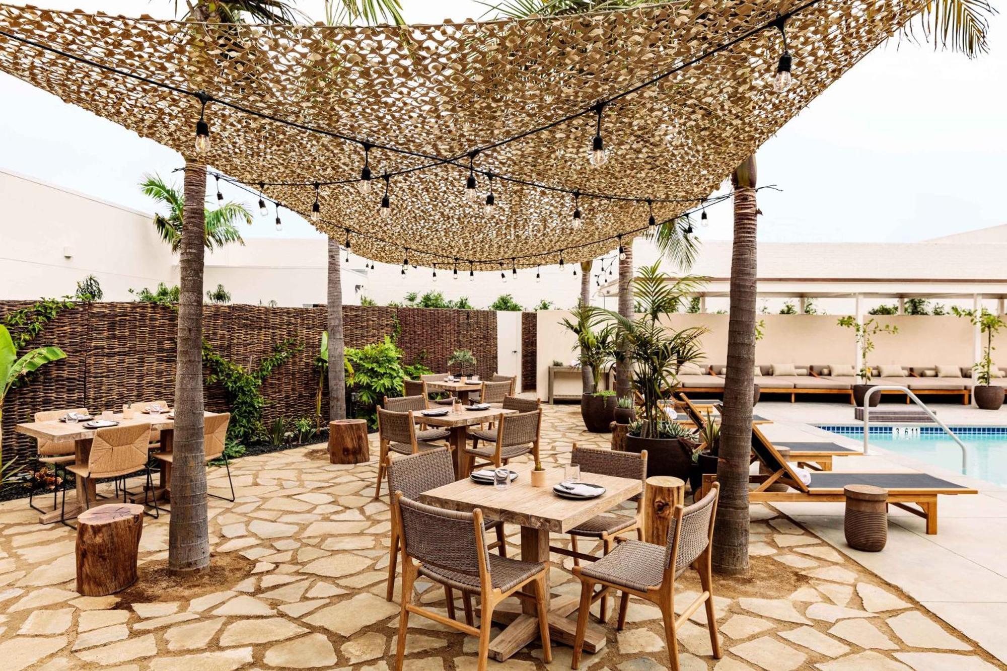 Hotel June West La, A Member Of Design Hotels Лос-Анджелес Экстерьер фото